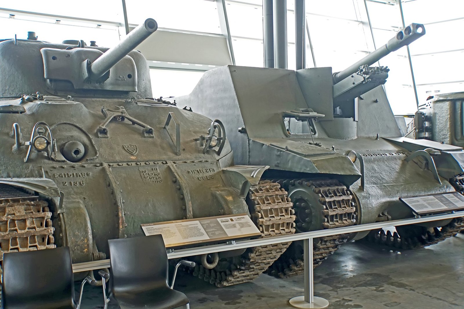 Grizzly tank and Sexton self-propelled gun displayed together, photographed 22 August 2018. Vehicle/variant identification: Grizzly I at left; Sexton SP gun at right, illustrating the boundary between the Grizzly gun tank and the Canadian SP gun whose production superseded it. Canadian War Museum display context. Source/.