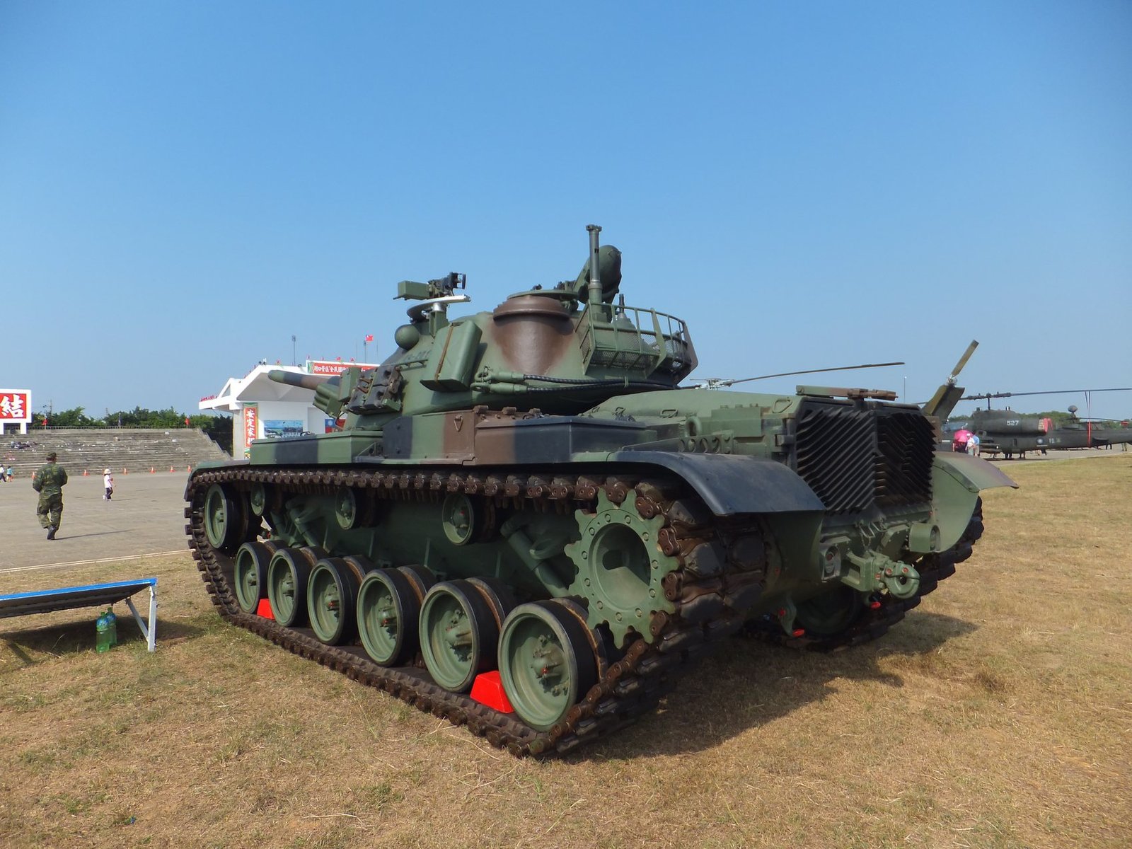 Brave Tiger rear-quarter view at the ROC Army Hukou Camp open event, 5 November 2011. Hukou Camp, Taiwan. Shows rear deck/running-gear context; display/event photograph.