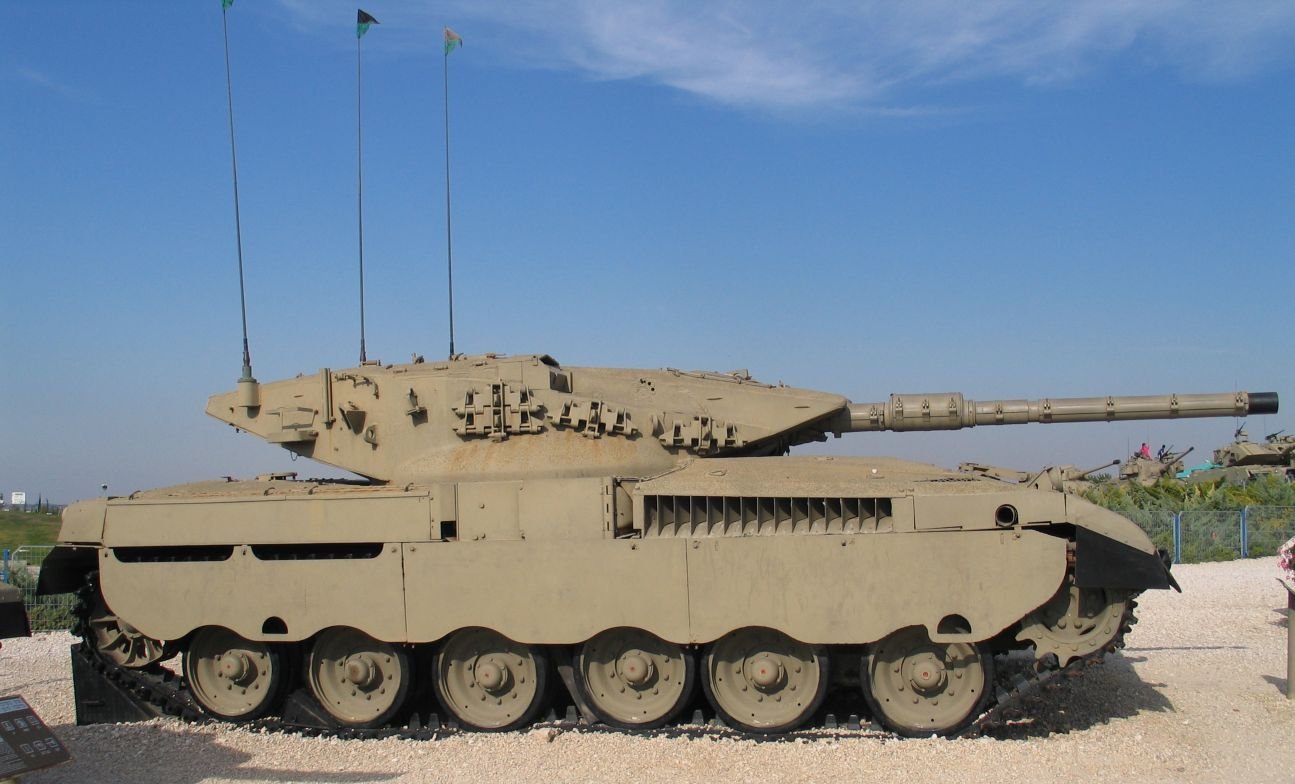 Merkava Mk I MBT at Yad La-Shiryon Museum, Latrun, Israel, photographed 12 November 2005. museum display, fittings may reflect display/restoration state.