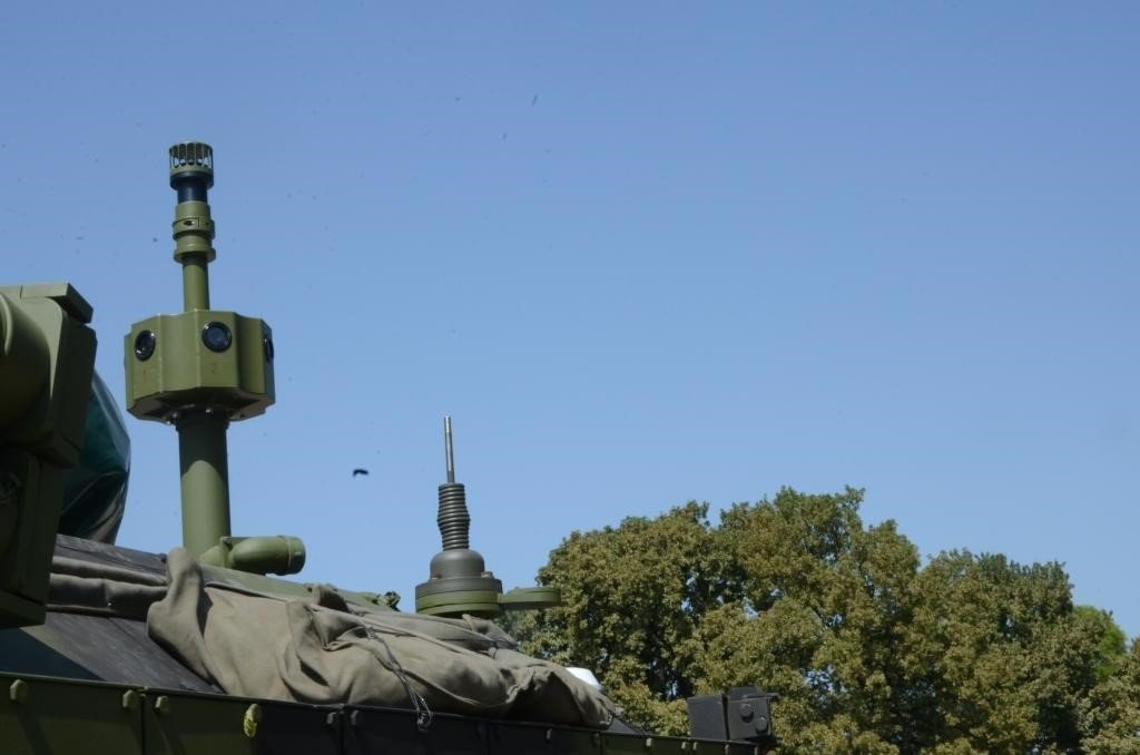 Commander video-surveillance module for the modernized M-84AS2, 2020. subsystem image, not a full-vehicle photograph; Shows illustrate the 360-degree commander surveillance described by Serbian MOD.