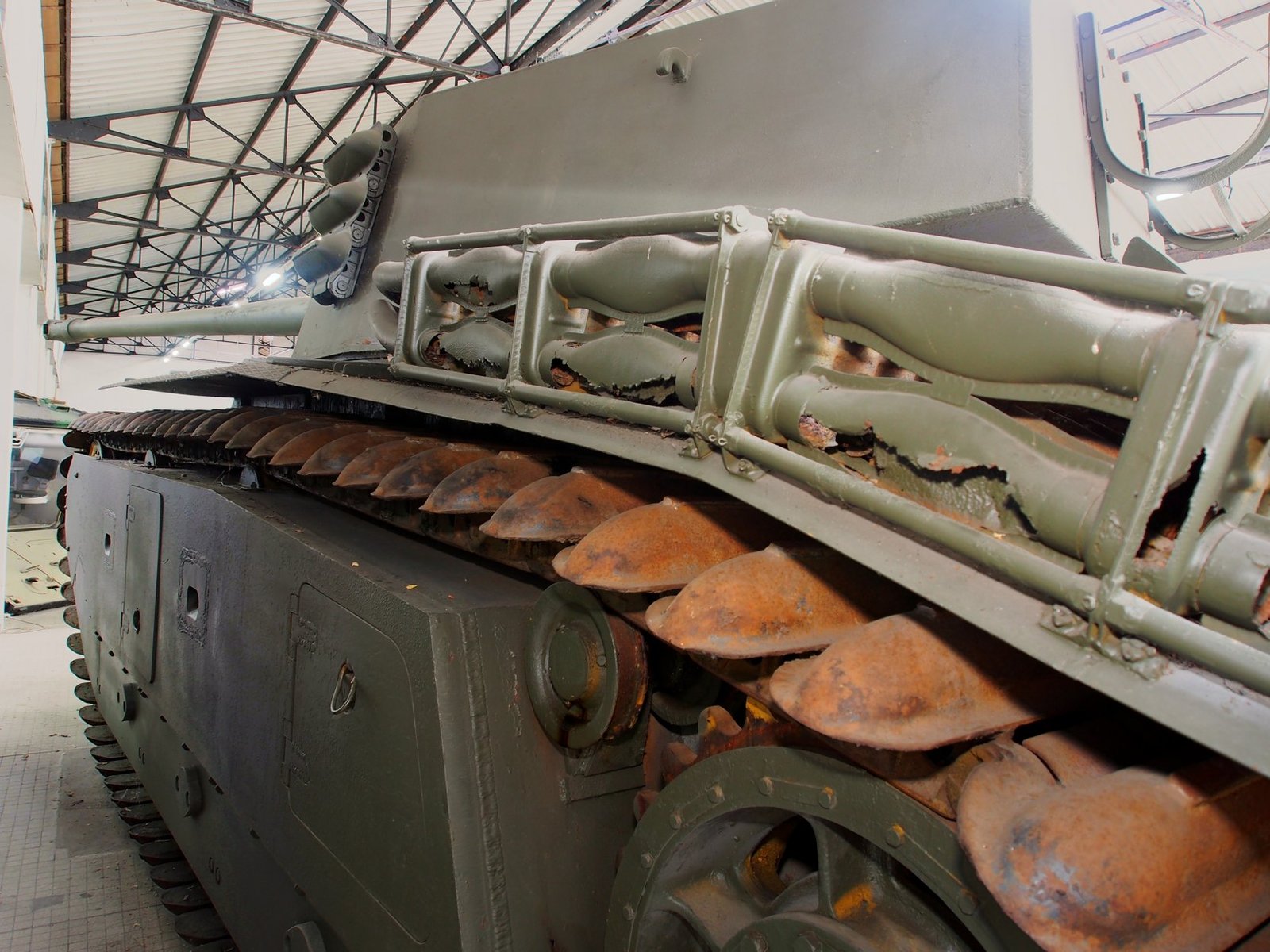 ARL 44 side/track and suspension detail, Musée des Blindés, Saumur, France; uploaded 2013. Source/. preserved vehicle; Shows covered suspension and Char B-lineage running gear.