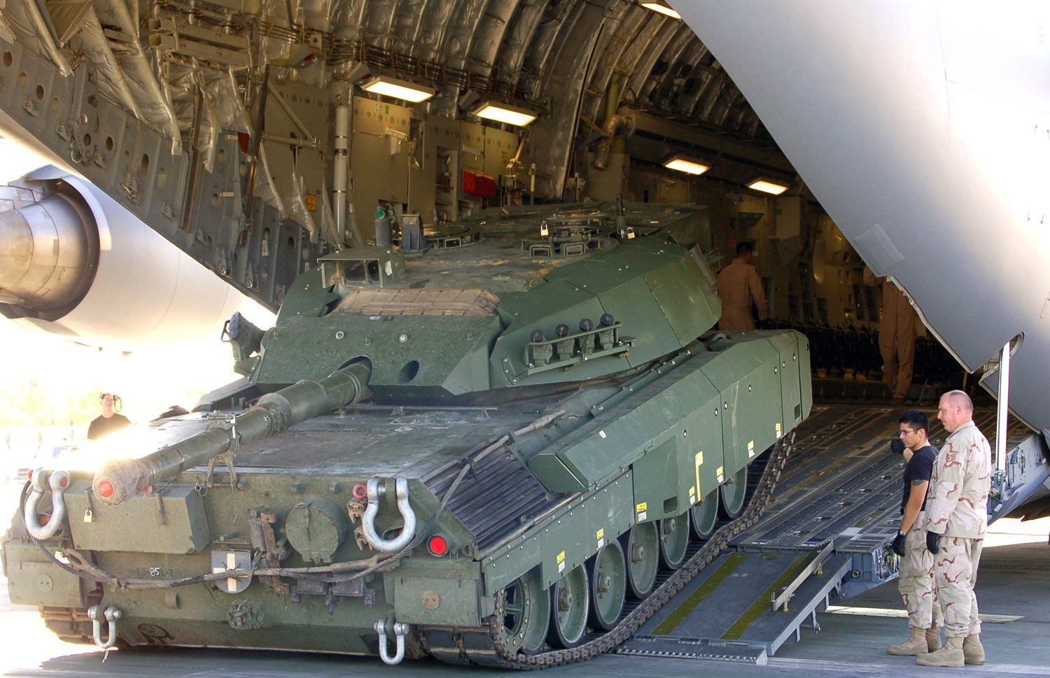 Canadian Leopard C2 with MEXAS applique armor being loaded onto a USAF C-17 for transport to Kandahar. 7 October 2006. Manas Air Base, Kyrgyzstan. useful visual source for C2 MEXAS Afghanistan deployment.